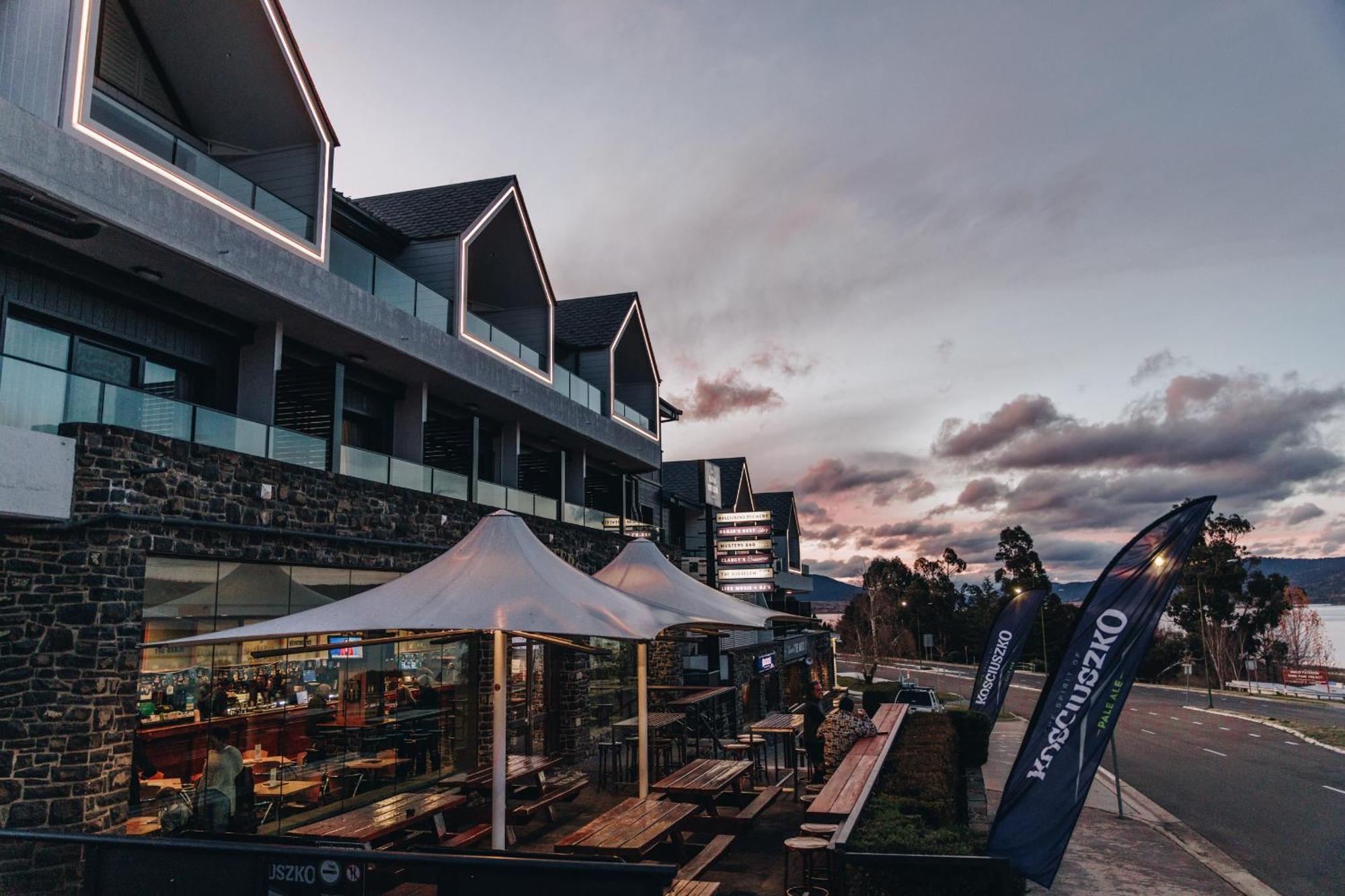 Banjo Paterson Inn Jindabyne Extérieur photo